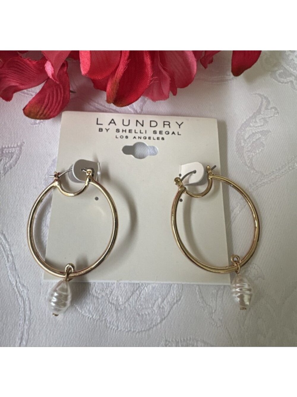 Laundry Shelli Segal Goldtone Hoop Dangle Drop Pearl Earrings 1.5" NEW